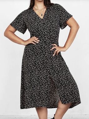 Disturbia Valley Midi Dress
